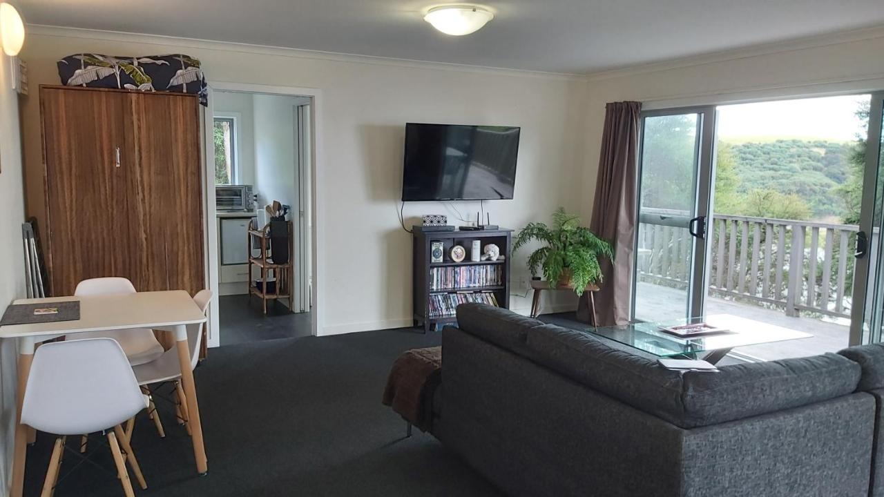 Appartement Tree House à Taieri Mouth Extérieur photo
